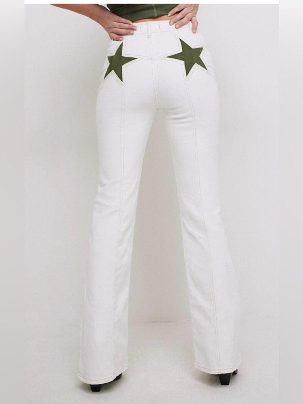 Free People We The Free Firecracker Flare Jeans. NWT. Natural - Picture 3 of 7